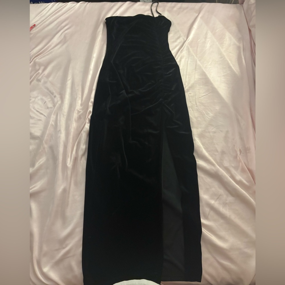 Saylor Elegant Black Gardenia Velvet + Mesh Dress